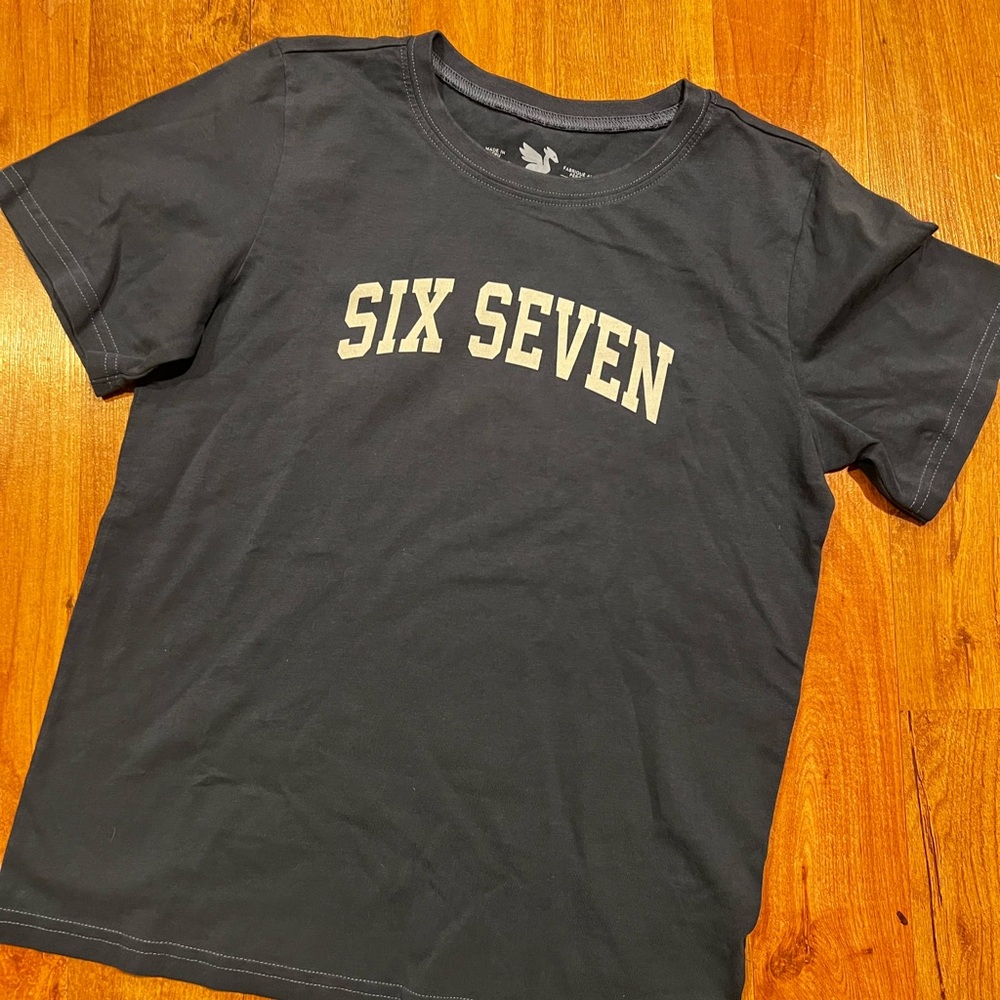 Life Is Good Kids Navy SIX SEVEN T-Shirt XXL NWOT